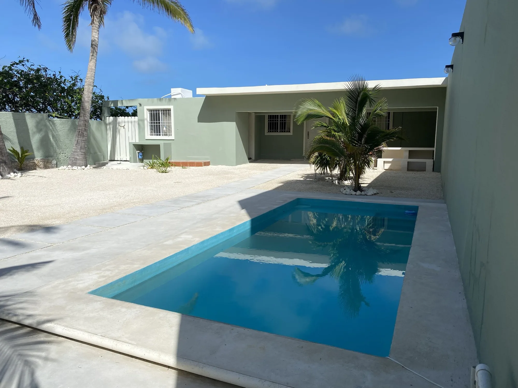 Casa Verde — pool
