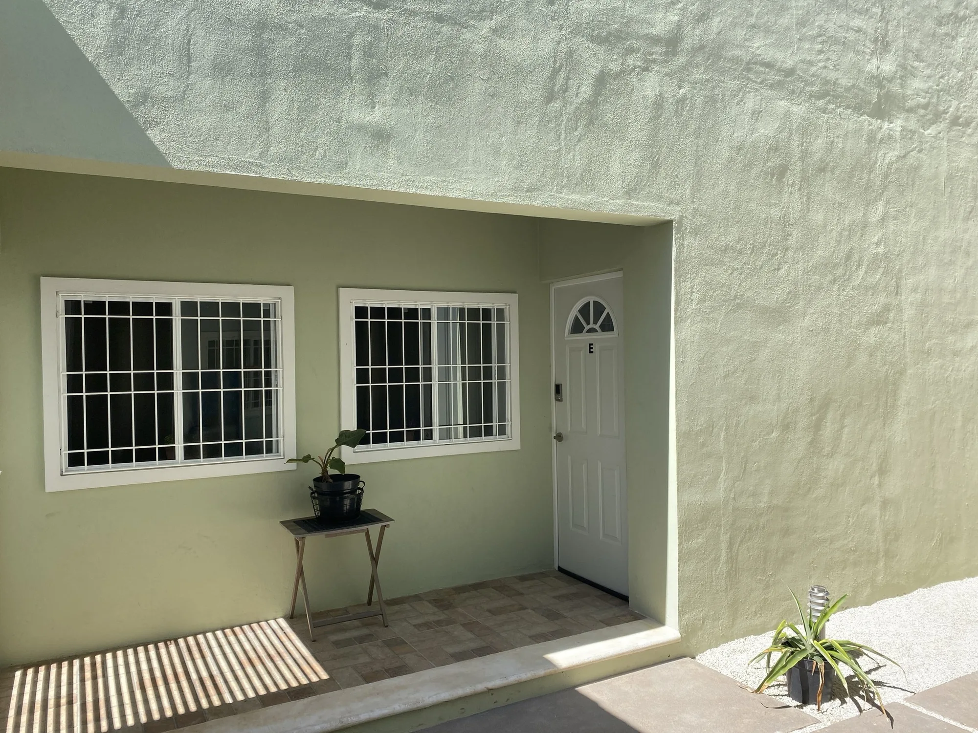 Condo Verde — front porch