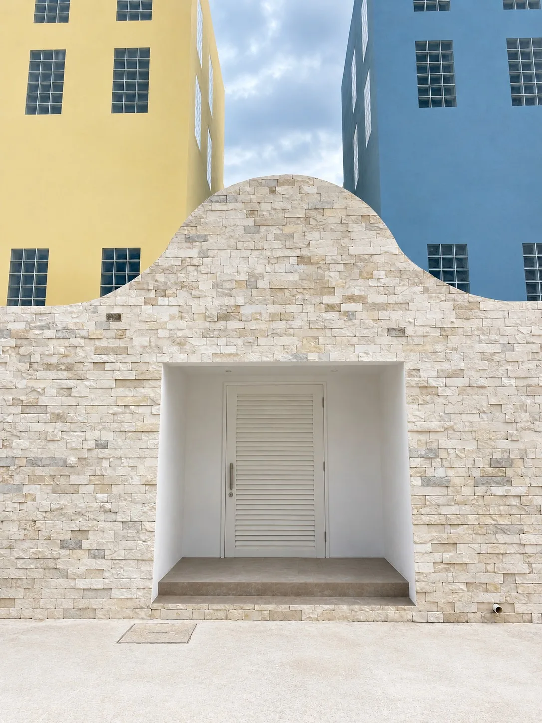 Coastal Condos Chelem — gated entrance